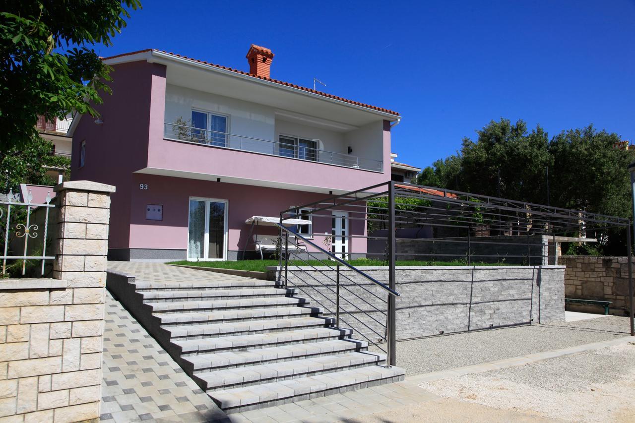 Apartments Fiora Premantura Exterior photo